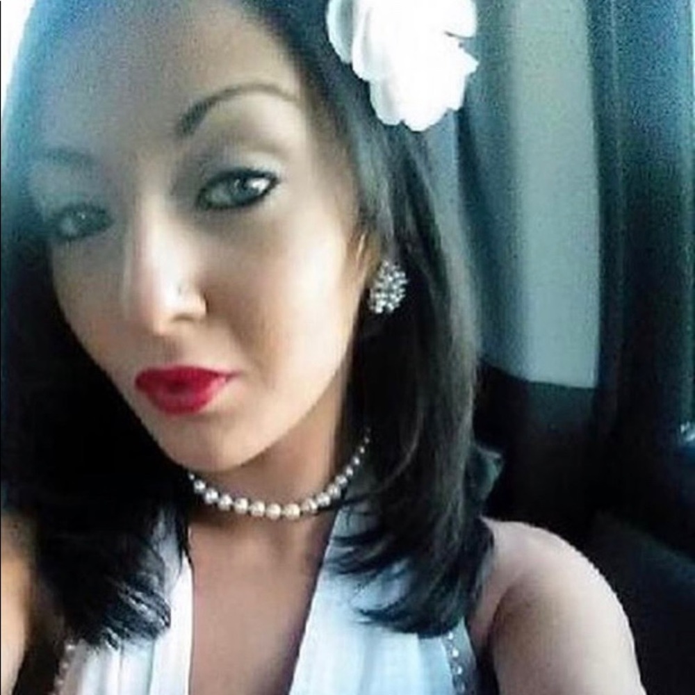 Meet your Posher, Lida